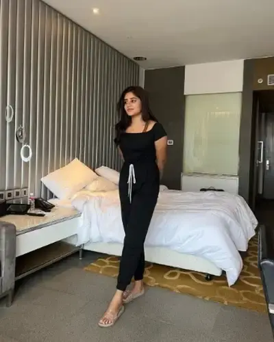 Call Girls Parli Cash On Delivery